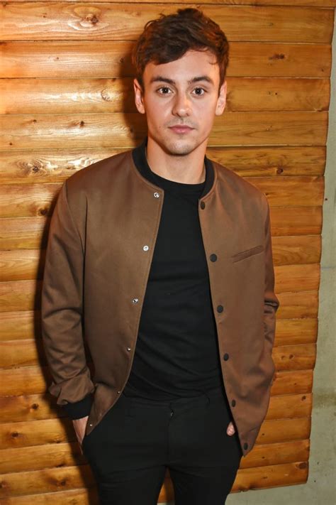 tom daley had ‘secret affair with model while fiancé dustin lance black was away ok magazine