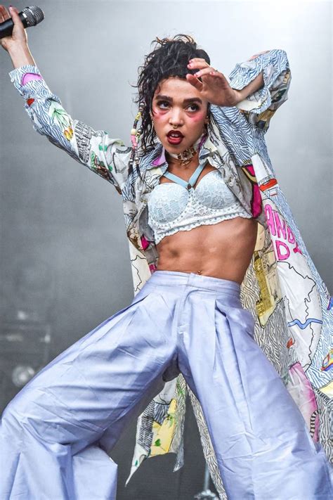 Fka Twigs News And Features Glamour Uk