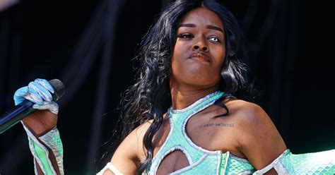 azealia banks threatens to bring arms to london gig after vitriolic