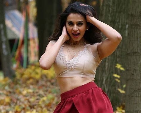 Celebrity Pics Rakul Preet Singh Hot In Winner