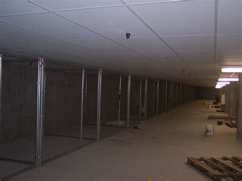 chain link cages  hill fence