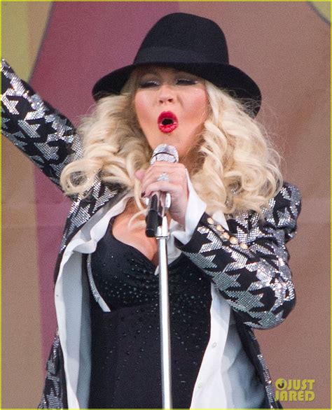 Full Sized Photo Of Pregnant Christina Aguilera Performs At New Orleans