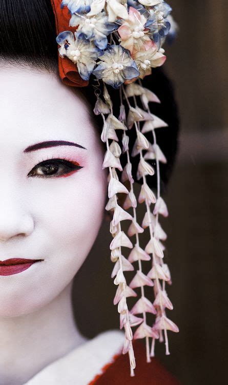 maiko henshin japanese girl at sannen zaka street kyoto japan by alex saurel japan