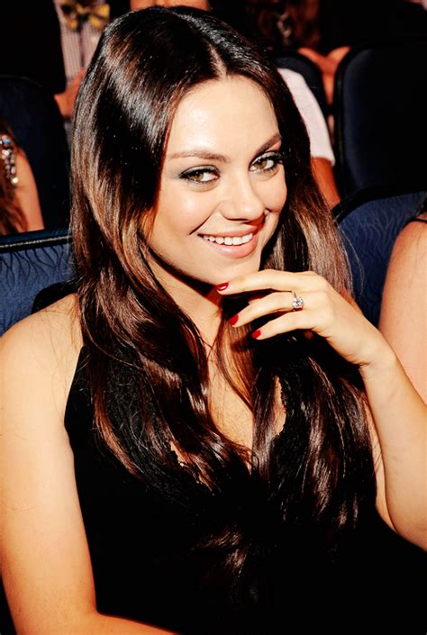 Mila Kunis At The 2014 Mtv Movie Awards Cool Hairstyles