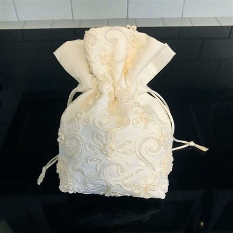 beautiful hand  satin bridal wedding purse dance bag   wedding dress jewelry bag pearl