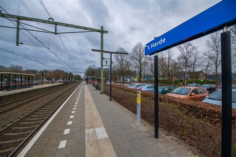 treinreizigers vinden klarenbeek geweldig en  harde niks maar deze stations lijken sprekend