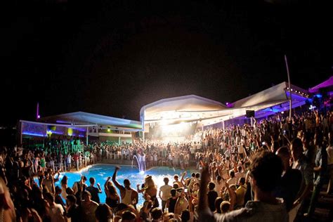 mykonos beach bars party dos  donts kinglike concierge