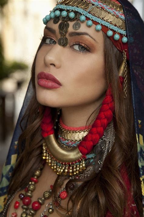 Armenia Look Kylie Jenner Beautiful People Beaded Headpiece Exotic