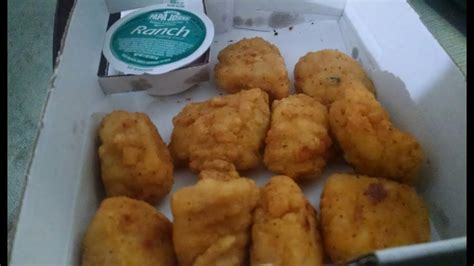 papa john s new bigger chicken poppers review youtube