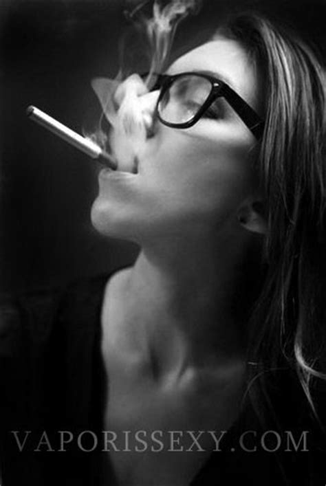 1000 Images About Hot Chicks Using E Cigs On Pinterest