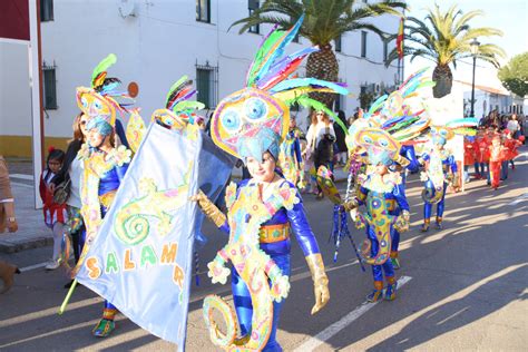 comparsas  disfraces llenan de color el carnaval de campanario  ayuntamiento de campanario