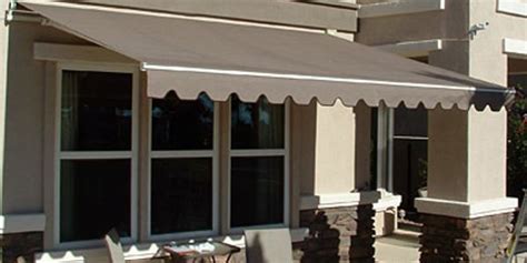 retractable awnings screensucom