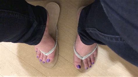 Feet Around The Mall Mov 1080 Olivia Jaide Kink Clips4sale