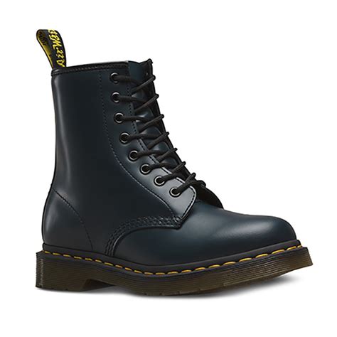 dr martens  unisex leather  eyelet boots  navy blue