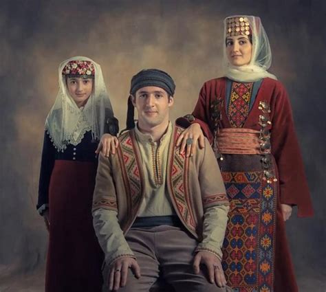 festival  national costumes iarmenia armenian history holidays