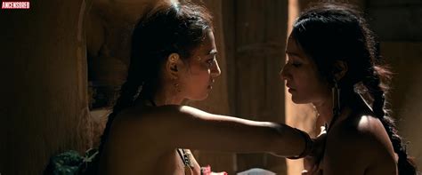 Naked Radhika Apte In Parched