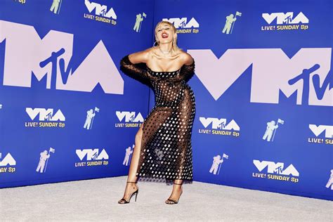 miley cyrus in see through dress on mtv vma and her hot