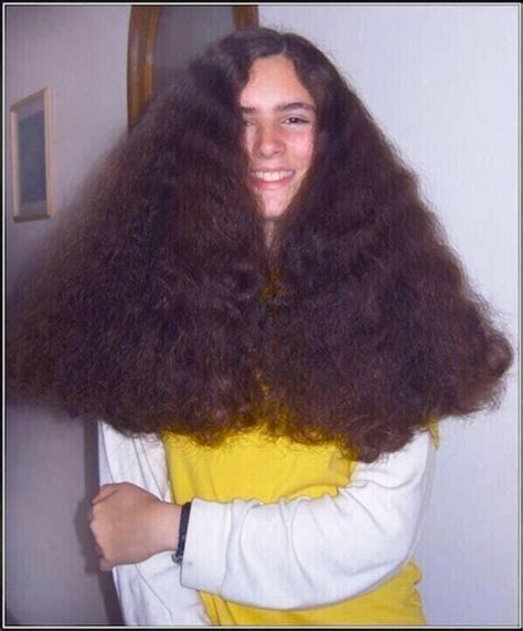 12 Struggles That Are Real For People With Thick Hair