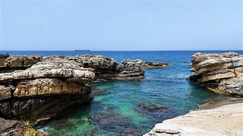 lebanon beaches top  clean    beaches ajar