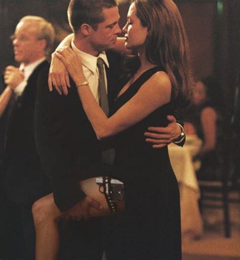 Pin By 💙 On Love ️ Brad And Angelina Brad Pitt And Angelina Jolie