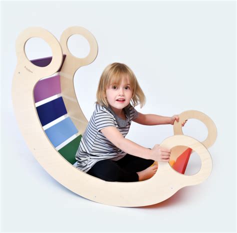 bascule en bois multicolore pour enfants idee cadeau quebec