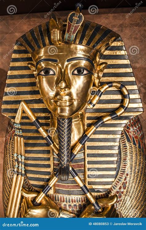tutankhamun  sarcophagus editorial stock photo image  golden
