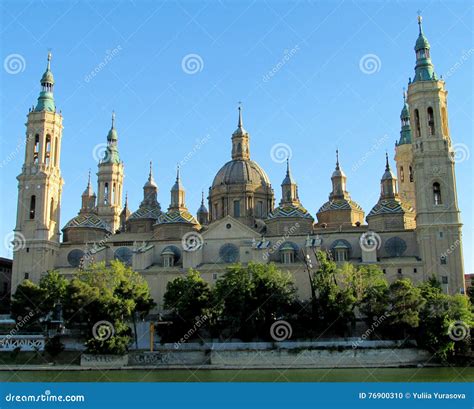 el pilar basilica  zaragoza spain stock photo image  architecture famous