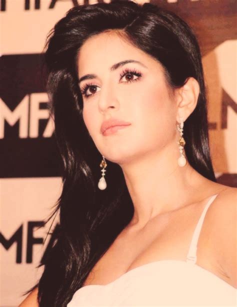 130 best katrina kaif wearing sunglasses images on pinterest bollywood fashion katrina kaif