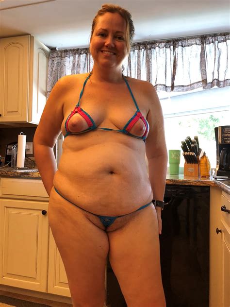 wife showing off in bikini porn galleries