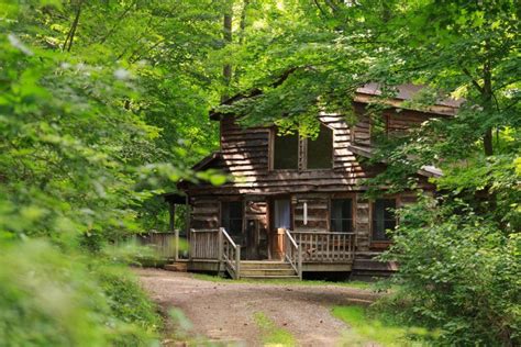 hocking hills cabins cabin rentals inn spa  cedar falls side