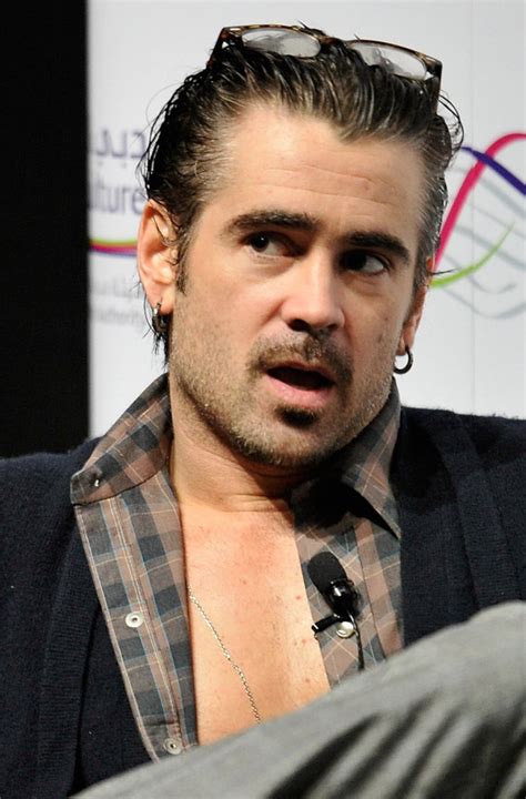 colin farrell bares his big smooth chest porn male