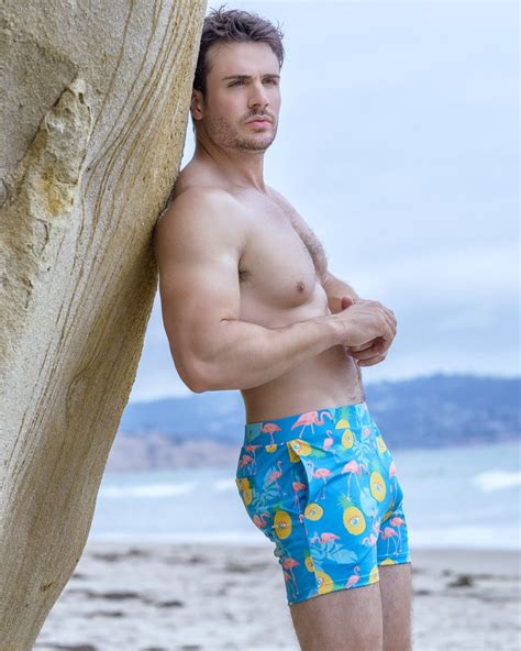 philip fusco is beach body ready with hunk² fashionably male