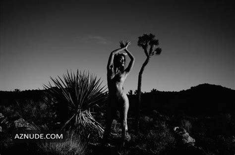 Nathalie Kelley Nude Near A Tree Aznude