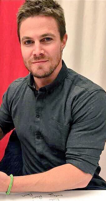 Stephen Amell 🙈😻 Ilovehim Dallas Comic Con Feb15 Stephen Amell