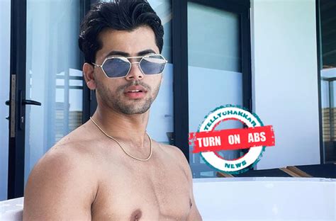 turn on abs siddharth nigam s sexy abs are slaying the internet check out