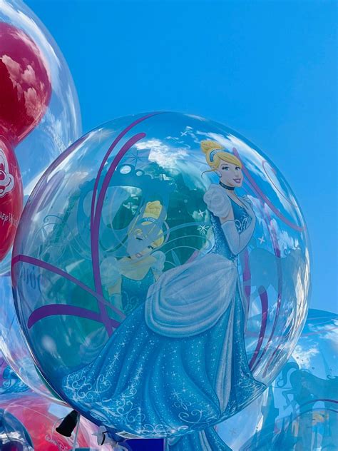 New Cinderella Balloon Makes Its Debut In Magic Kingdom