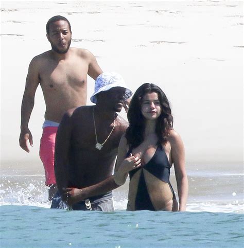 selena gomez hot in swimsuit at a beach in mexico april 2015