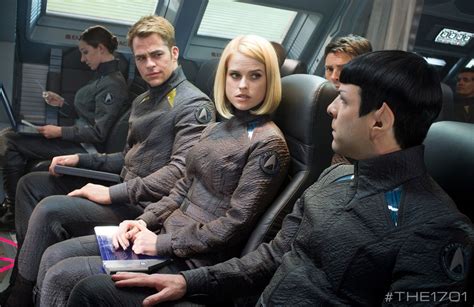 Star Trek Into Darkness Reveals New Footage Behind The Scenes