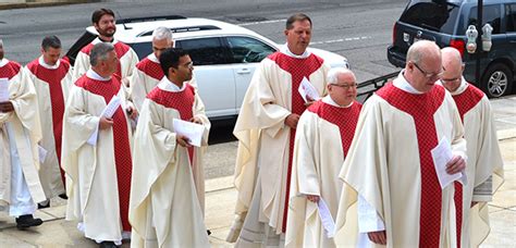 qa priests find peace  joy   vocations catholic telegraph