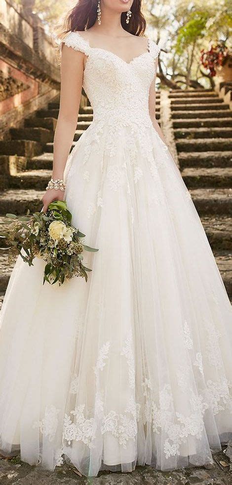 Outdoor Sweet White Ivory A Line Wedding Dresses With Cap Sleeves Lace