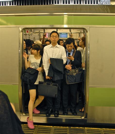 Girls On Train Bus Groping In Japan Hot Girl Hd Wallpaper