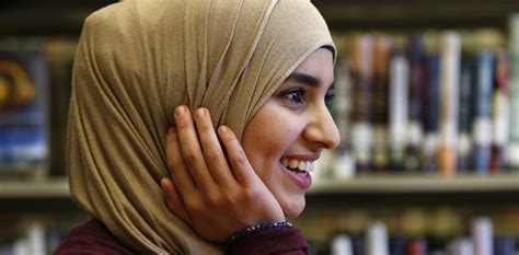 why do muslim women wear a hijab