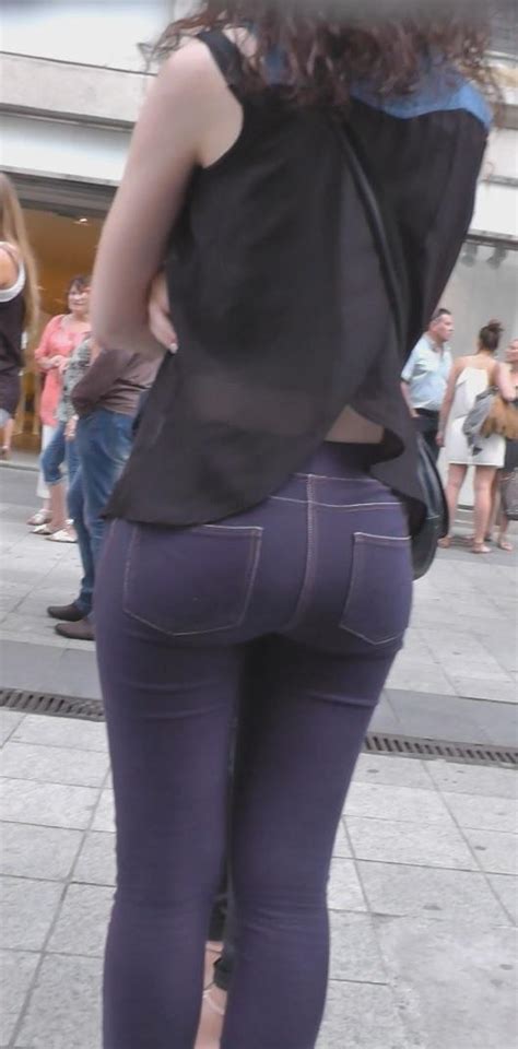 Amazing Ass In Tight Jeans Sexy Candid Girls