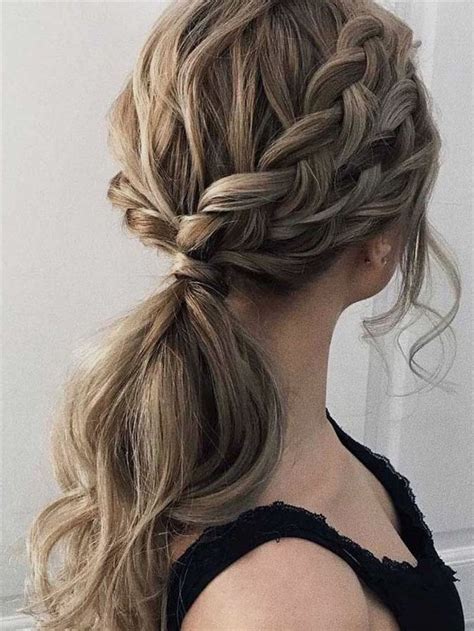 stylish  easy ponytail hairstyles  glam  chic  simple