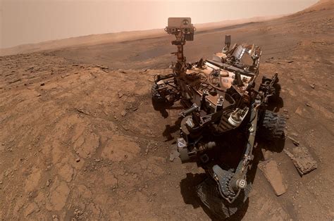 mars chemist nasas curiosity mars rover shows    selfie