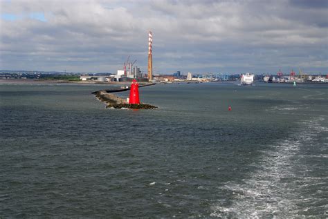 temporary closures in place for great south wall dublin port