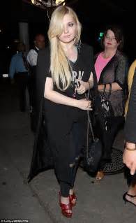 Abigail Breslin Enjoyed A Date Night At Craig S Restaurant In West