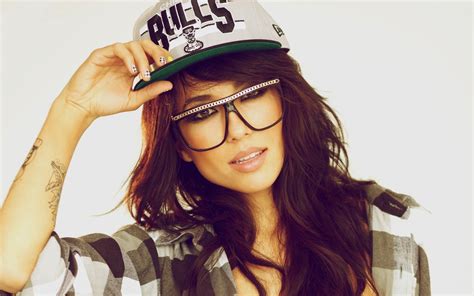 beauty girl alie layus glasses cap 6924768