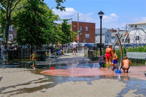 Homecrest Playground Spray Showers Nyc Parks