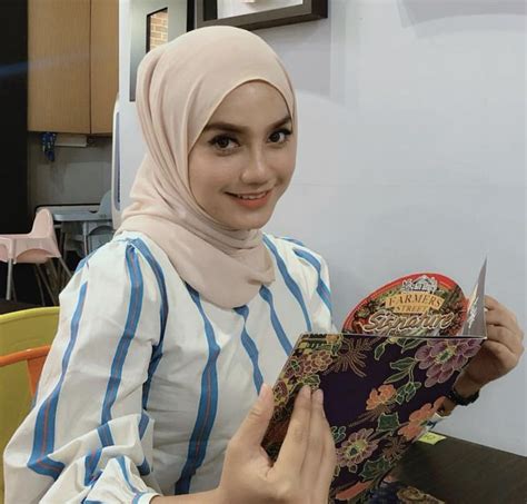 Pin Oleh Noo Bunix Di Hijab Dengan Gambar Pakaian